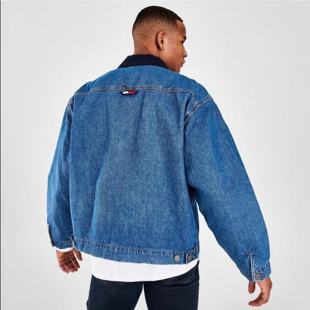 Tommy Hilfiger denim jacket
Vintage retro look - Picture 2 of 5